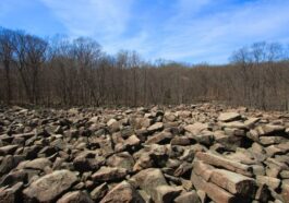 Ringing rocks