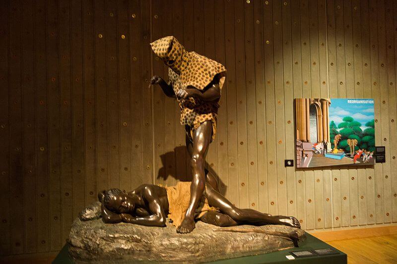Socha leopardího muže
