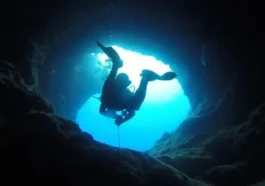 podmořská jeskyně