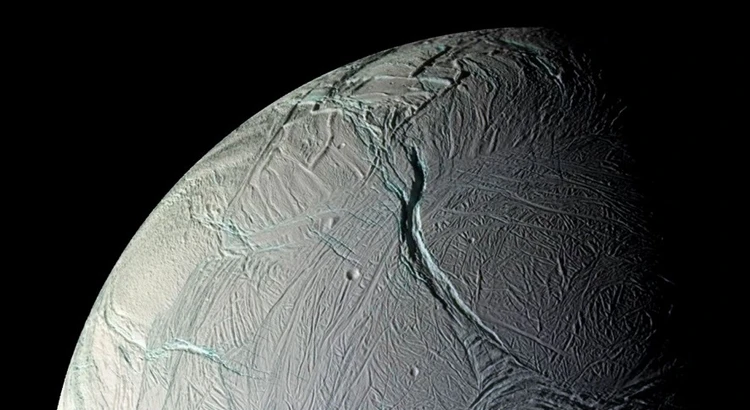 Enceladus ze sondy Cassini