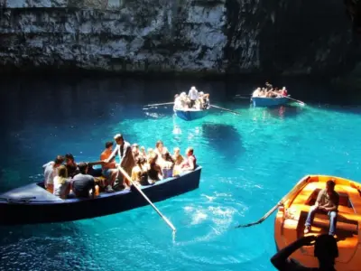 Melissanská jeskyně