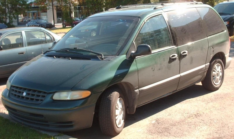Plymouth Voyager